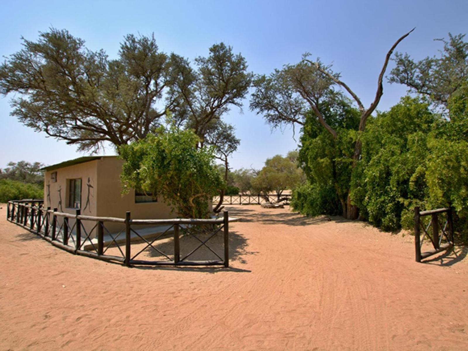 Brandberg White Lady Lodge Uis Eksteriør billede
