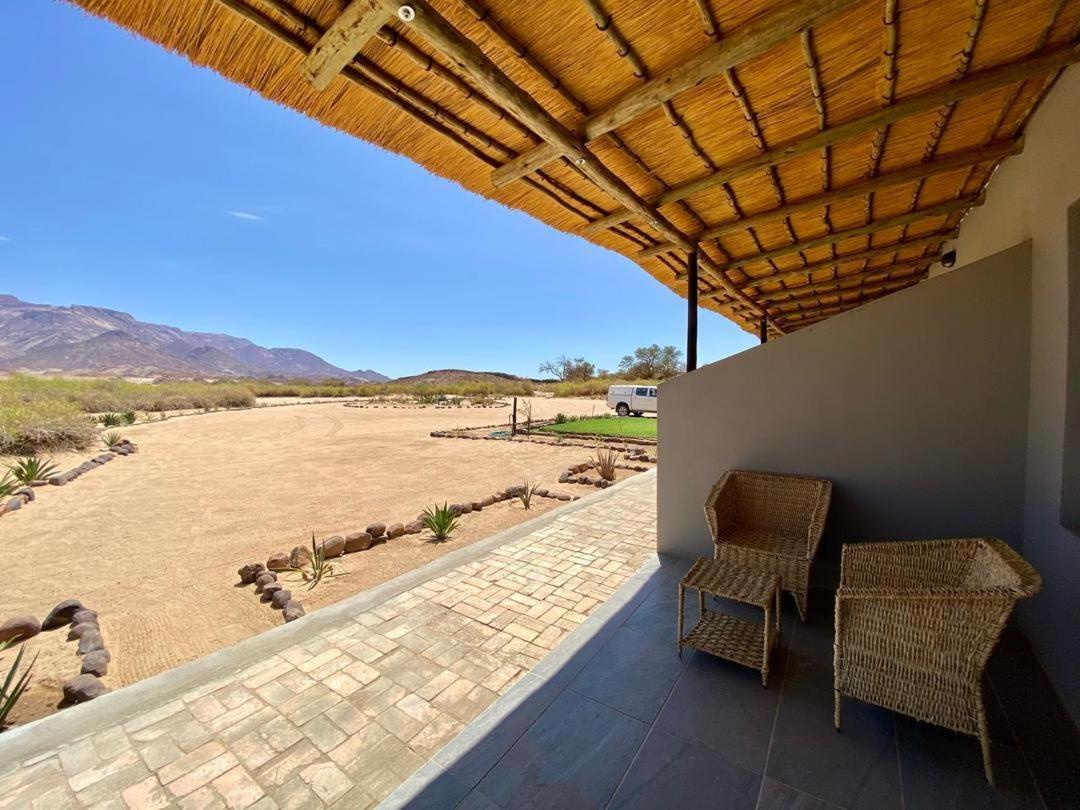 Brandberg White Lady Lodge Uis Eksteriør billede